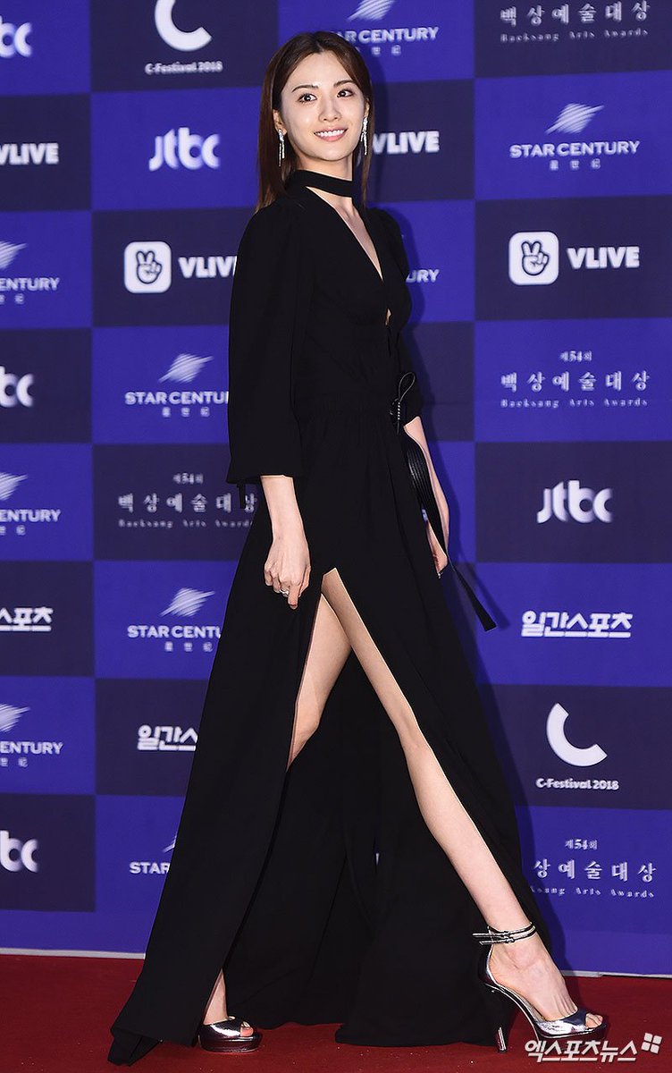 shelly719's tweet photo. RT @AfterSchoolTH: [PRESS] 180503 NANA  @ The 54th Baeksang Arts Awards 
#나나 #NANA #นานะ (3) https://t.co/IbSnzno0jt