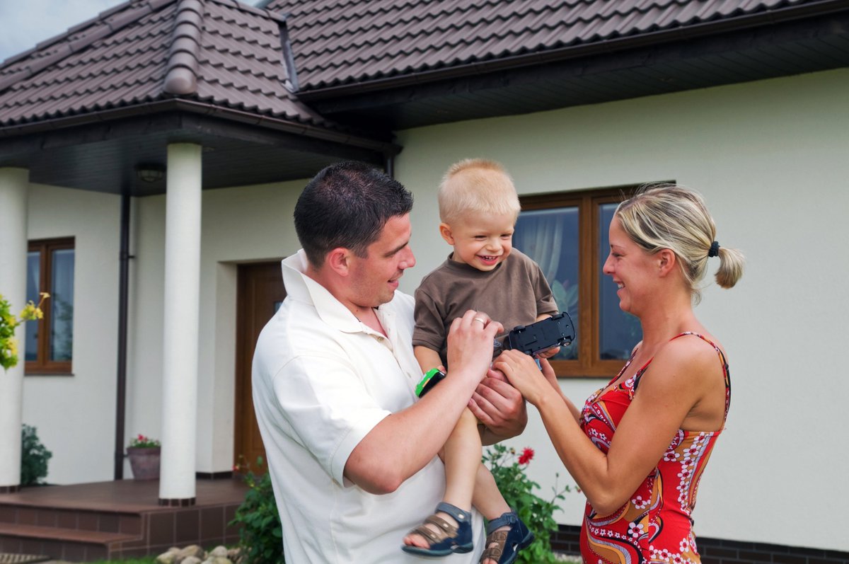 NewsUSAHome's tweet photo. Ready To Buy Instead Of Rent A Home? Read On For Cliff Notes On How To Be A Savvy Buyer https://t.co/1qpOdmi8pX https://t.co/irNFF8g120