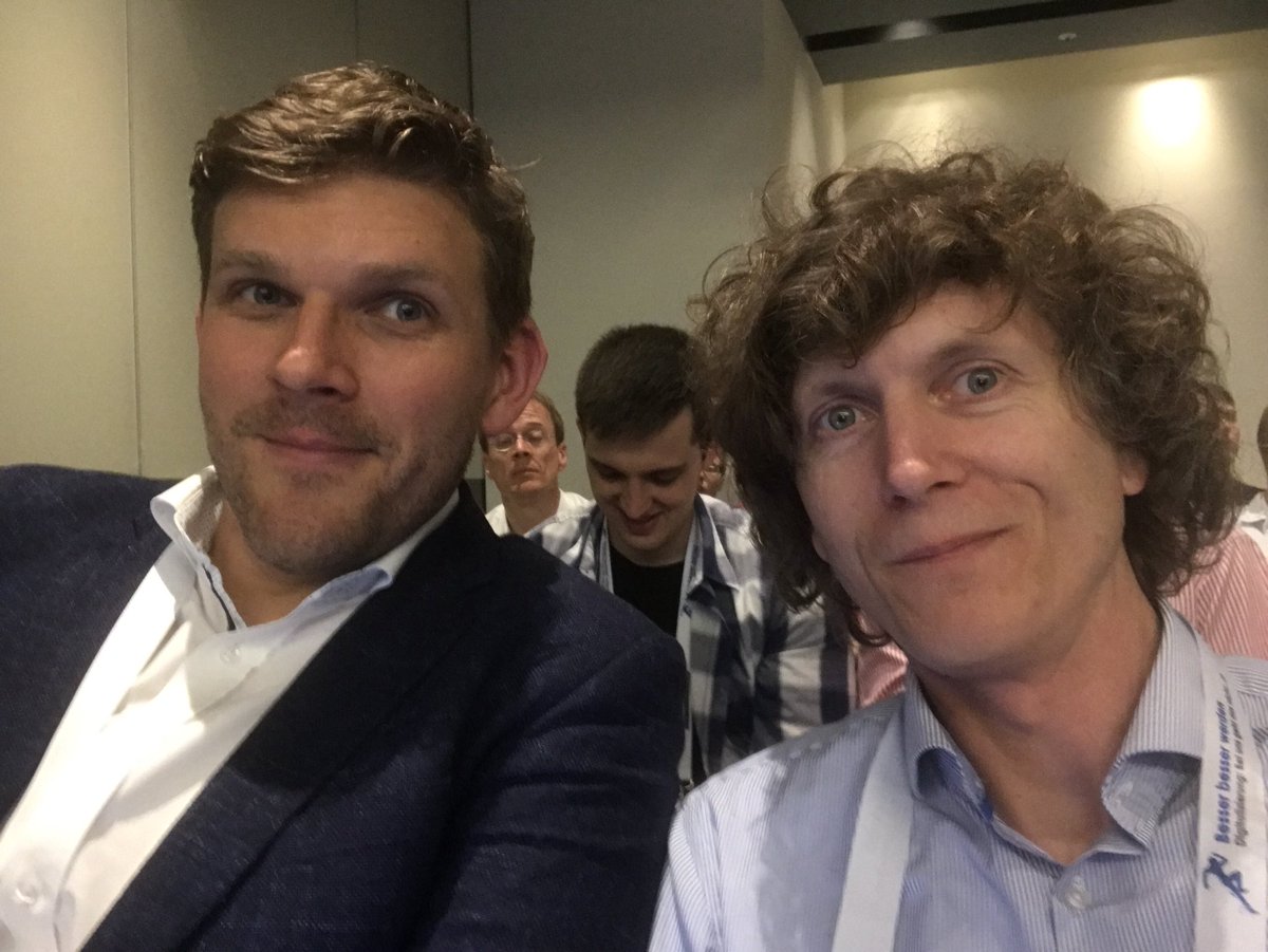 thrahlf's tweet photo. Mit @meteolytix auf der @seacon_de https://t.co/QzpHMSHovx