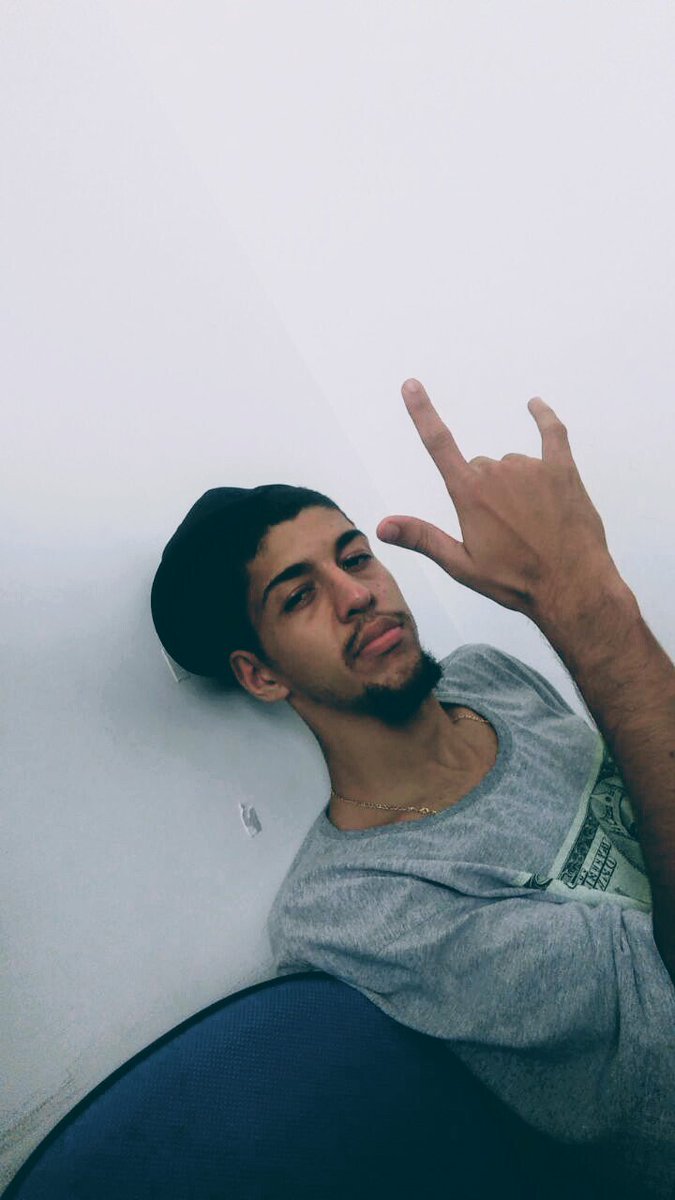 Jota_1M's tweet photo. sdd de quando eu tava parecendo um bode 💔 https://t.co/mRj1E5fwTx