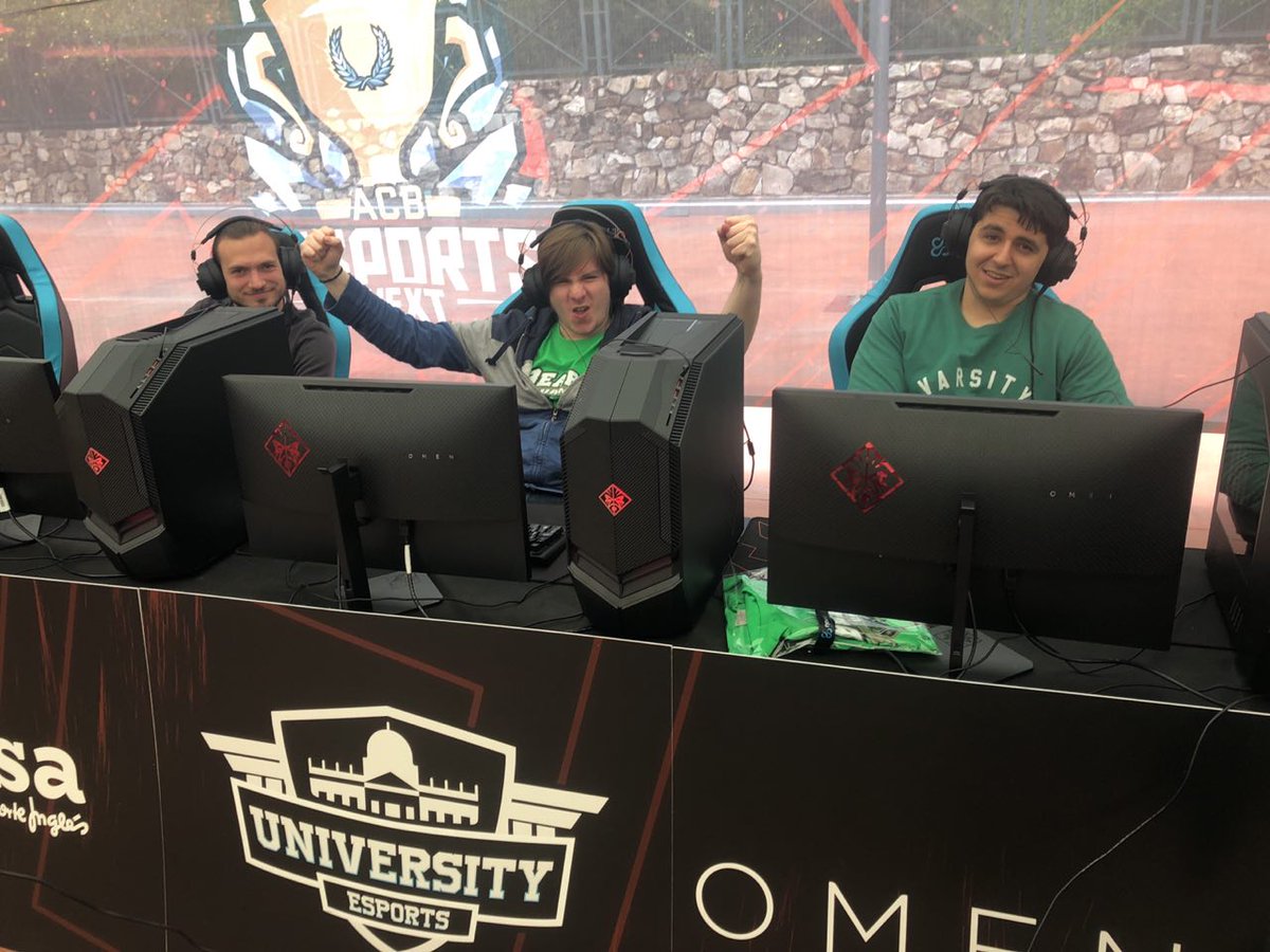 University_ES's tweet photo. 🔴 ¡Seguimos en directo!
🏆 Segunda semifinal de Hearthstone
➡ #FinalesUniversity #ConferenciaTerra
🆚 @Bears_UAM vs @KnightsUrjc
🎙 @viciuslab y @Jac0b0_CHS
📺 https://t.co/R9iZGrIzIy https://t.co/PJIbKWLKlL