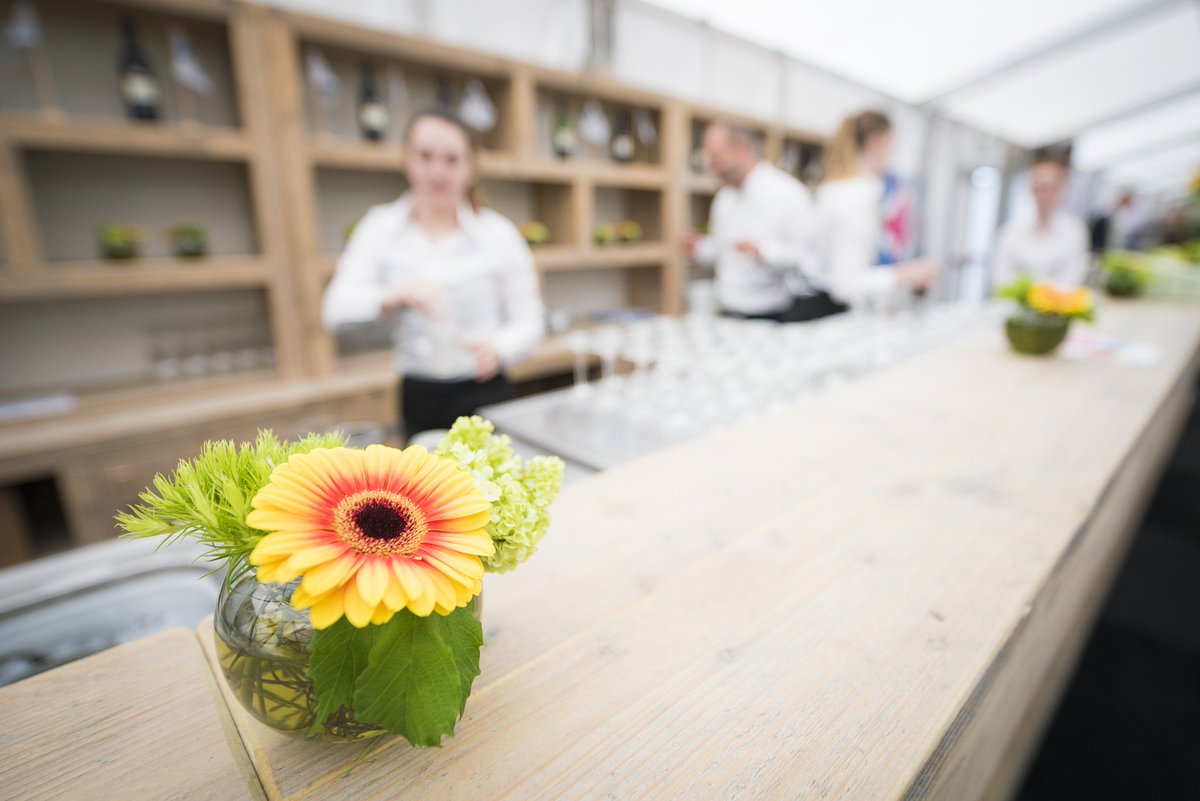 kempentech's tweet photo. Inkoop Samenwerking de Kempen organiseert op vrijdag 8 juni voor haar deelnemers (leden van @OVBRM, POB (BOC, VOL, OVW), IGE en @obgBladel ) een ISK Lunchbijeenkomst in de @kempentech tent op het Kempisch Bedrijvenpark. Meer info. https://t.co/59yHcv9Pf3 https://t.co/UOdbhtwOVi