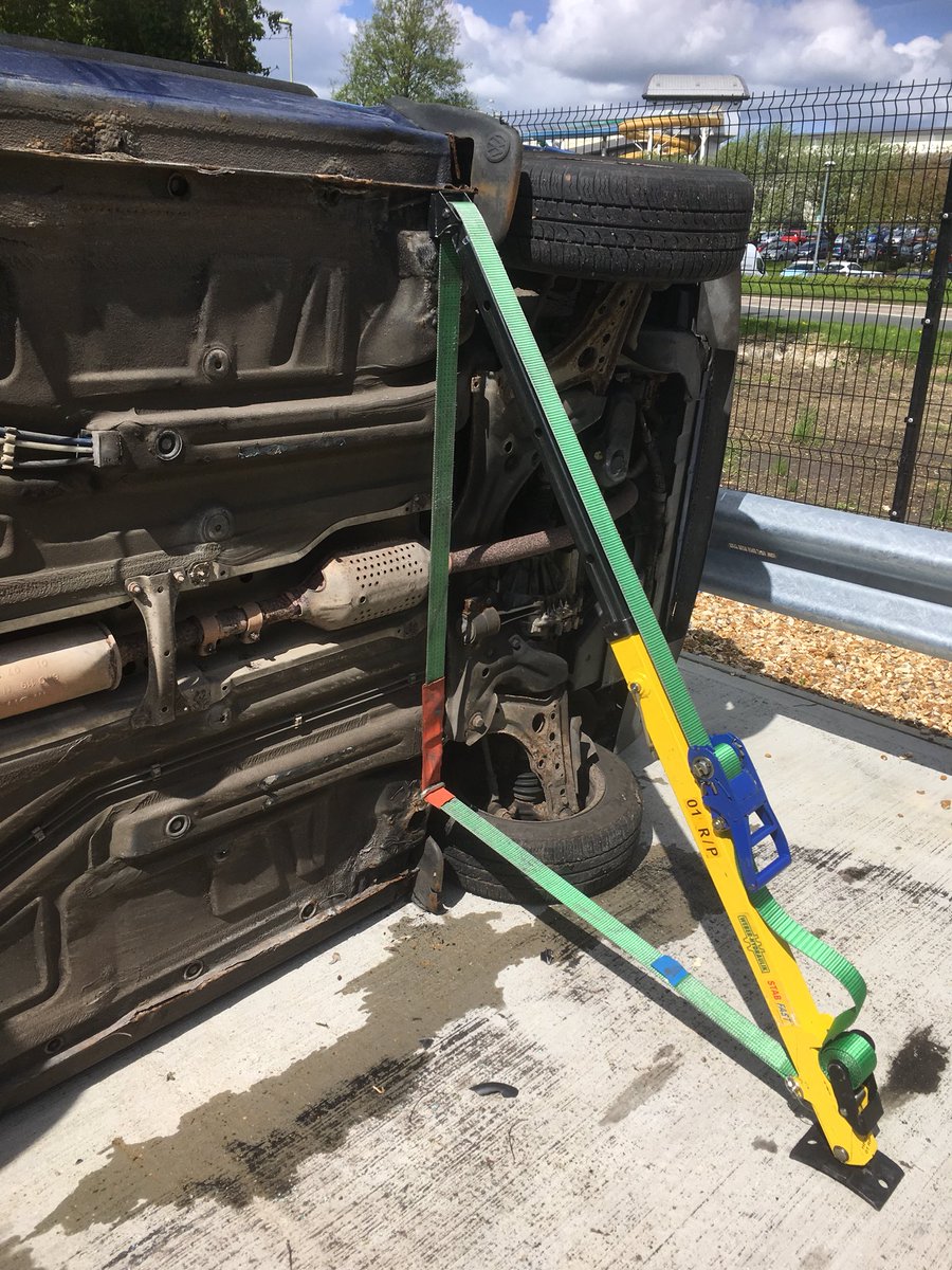 Basingstoke_01's tweet image. Here are some photos of the #ALP &amp;amp; #RTC Training. We lifted a car using #Paratech #teamgame. It’s been ‘Q on the call front! #AlwaysReady
