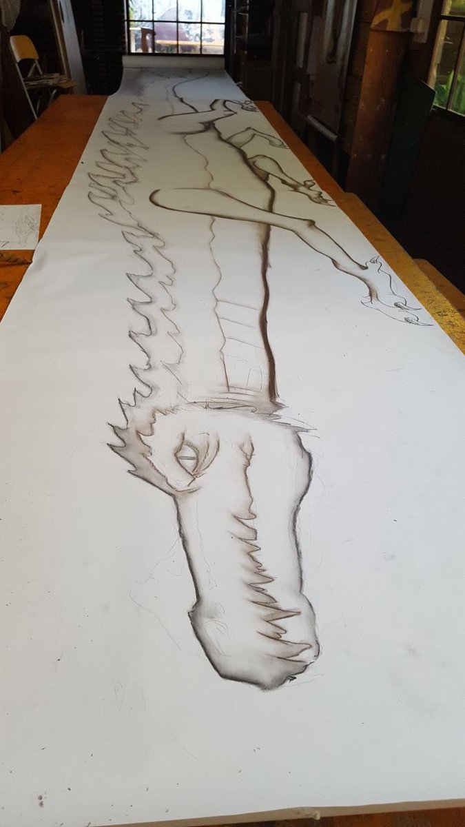 imaginaripopul1's tweet photo. Taller d’aquest mati el #Dracfera -ferotge a l’IES Josep Comas i Solà #imaginaripopular #creant #imaginant #somiant #realitzant #caixaeines #PladeBarris https://t.co/w960JMVMUe