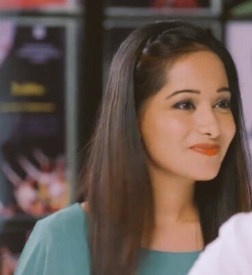LoveKH_Intezaar's tweet photo. Mohini and her cute expressions 😍😍 
how many of you misses her😍😍  @preetikatweets
#Mohini #LoveKaHaiIntezaar https://t.co/X1OxwpLaFo