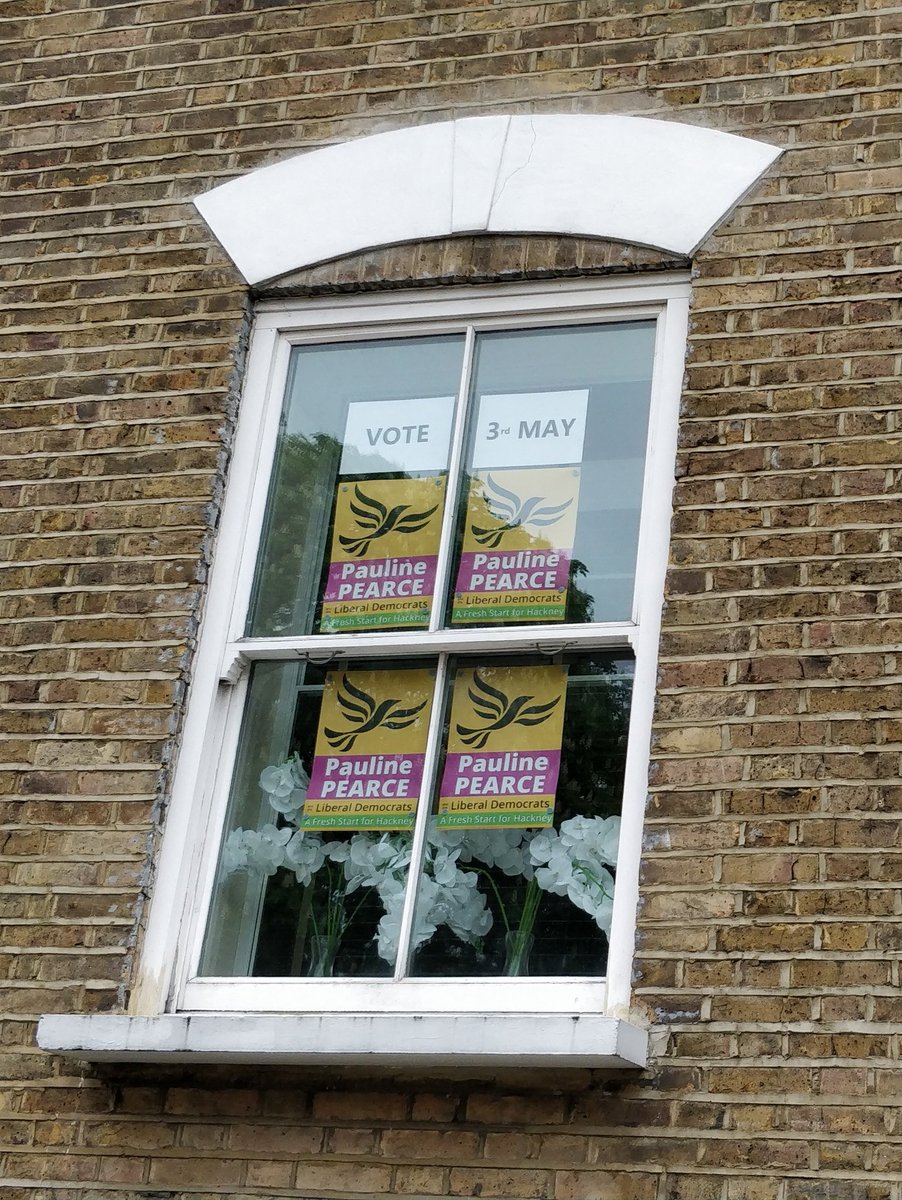DaveRaval's tweet photo. Proud to see Lib Dem @HackneyHeroineP posters opposite this polling station ✔️
#VoteLibDems in #Hackney local elections: ✔️
Do the same: go to your polling station and vote Pauline Pearce for mayor if you want a better Hackney
#HackneyElects #LE2018 https://t.co/woyl3Y1Bc9