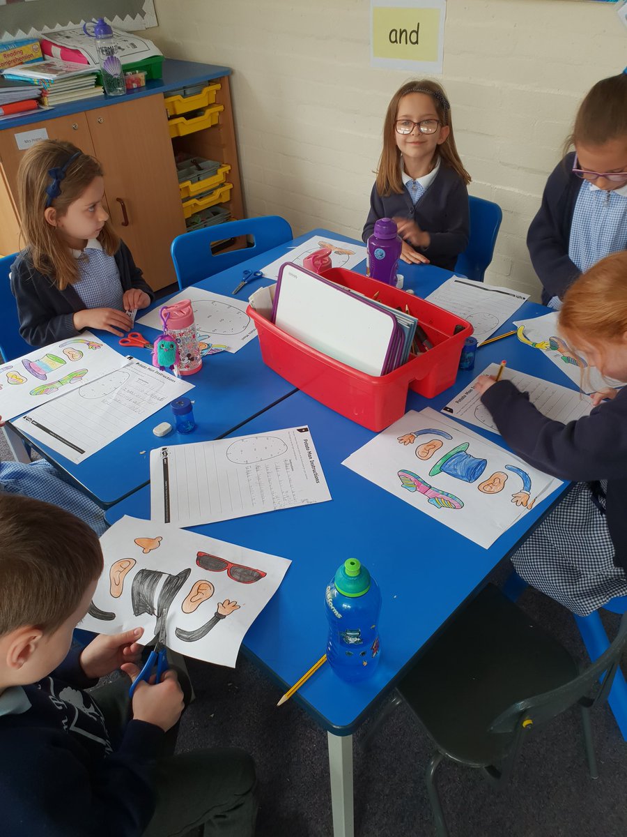 MrsParryGPS's tweet photo. @GPSYear1 Y1 - following their own algorithms to create a Mr Potato Head #computingprogramming #gpscomputing https://t.co/YphwMGC4oD