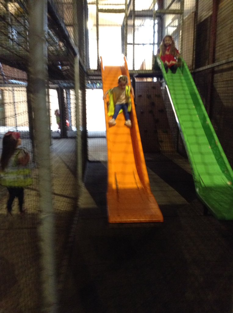 springwoodfs's tweet image. Time to slide and climb!#swhdaysout