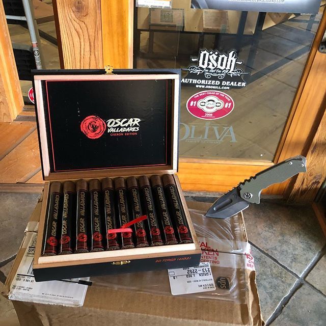 FTB_Anthony's tweet photo. New @fordonfifth is @ovcigars Art Project which is a badass box, but more importantly a dang good cigar! Come get some! #cigarians #fofcrew #cigars #botl #sotl #cigargeeks #flavorcountry https://t.co/ZHWjO8vmm3 https://t.co/lMzmBpQJr1