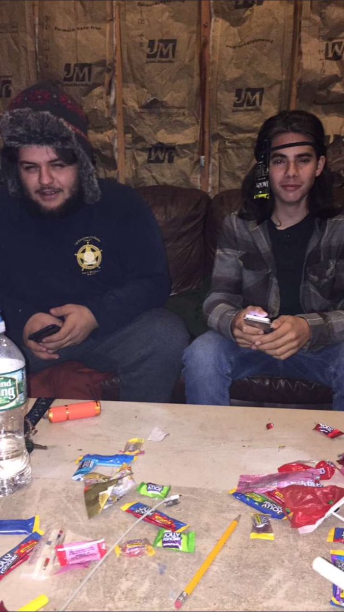 Brenbrenyoung's tweet image. Good times #replychug