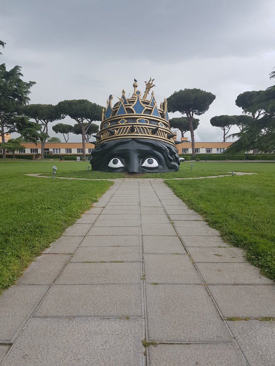 ArcheoVirtuale's tweet photo. #romevideogamelab
Arrivi a @LuceCinecitta e sotto un cielo minaccioso ti accoglie la testa del #CasanovaFellini in tutta la sua maestosità
#Videogame #PatrimonioCulturale #Ricerca
#CNRITABC #VHLab https://t.co/16xmawVkrT