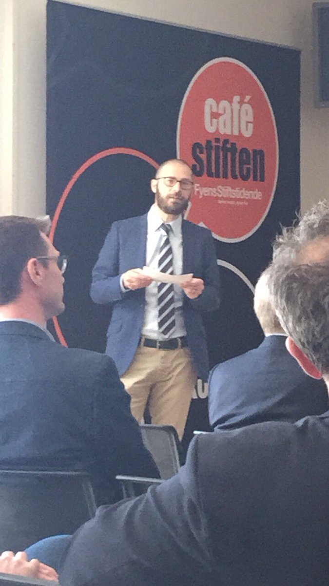 profEBeatty's tweet image. I’m very happy to hear the lecture from @secchi_davi  for his Fyens Stiftstidende Prize #research #SDU #COMACresearch #humanities