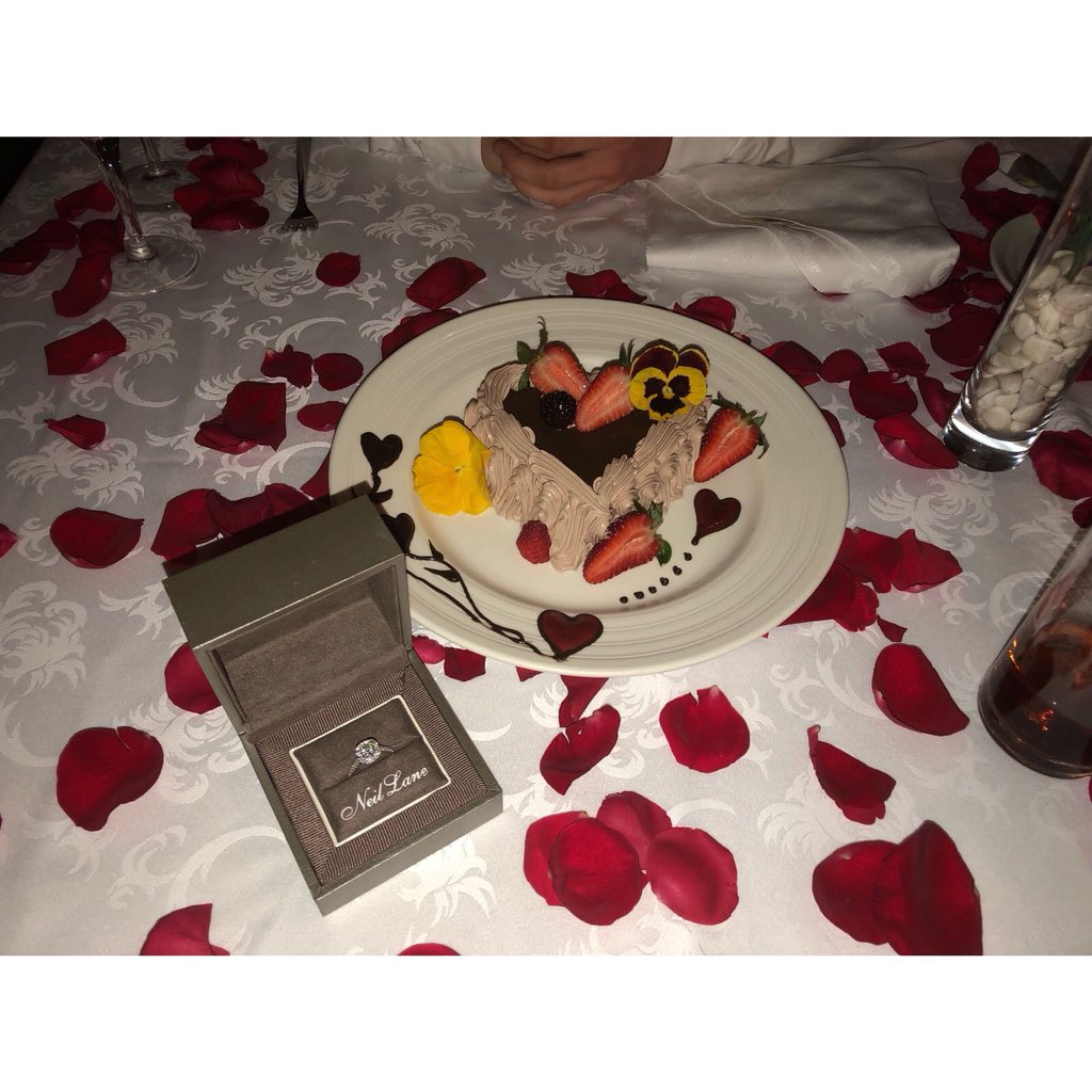 _markeyyy's tweet photo. Just could not resist💍 https://t.co/P9BwhT4XPQ