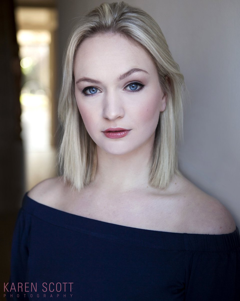 tudorhartphotog's tweet photo. Recent shoot with dancer @JasmineStickley #dancer #dance #headshot #headshots #dancerportfolio #portfolio #naturallight #canon #theatre #tv https://t.co/AODjFOu8pL