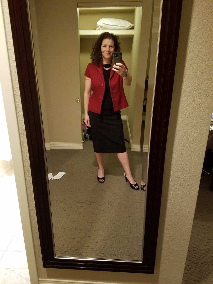 lifesnewnormal's tweet photo. Ready to roll - keynote on Perspective after a Murder Suicide #mcsp18 #suicideprevention https://t.co/pq4IhFEJhq