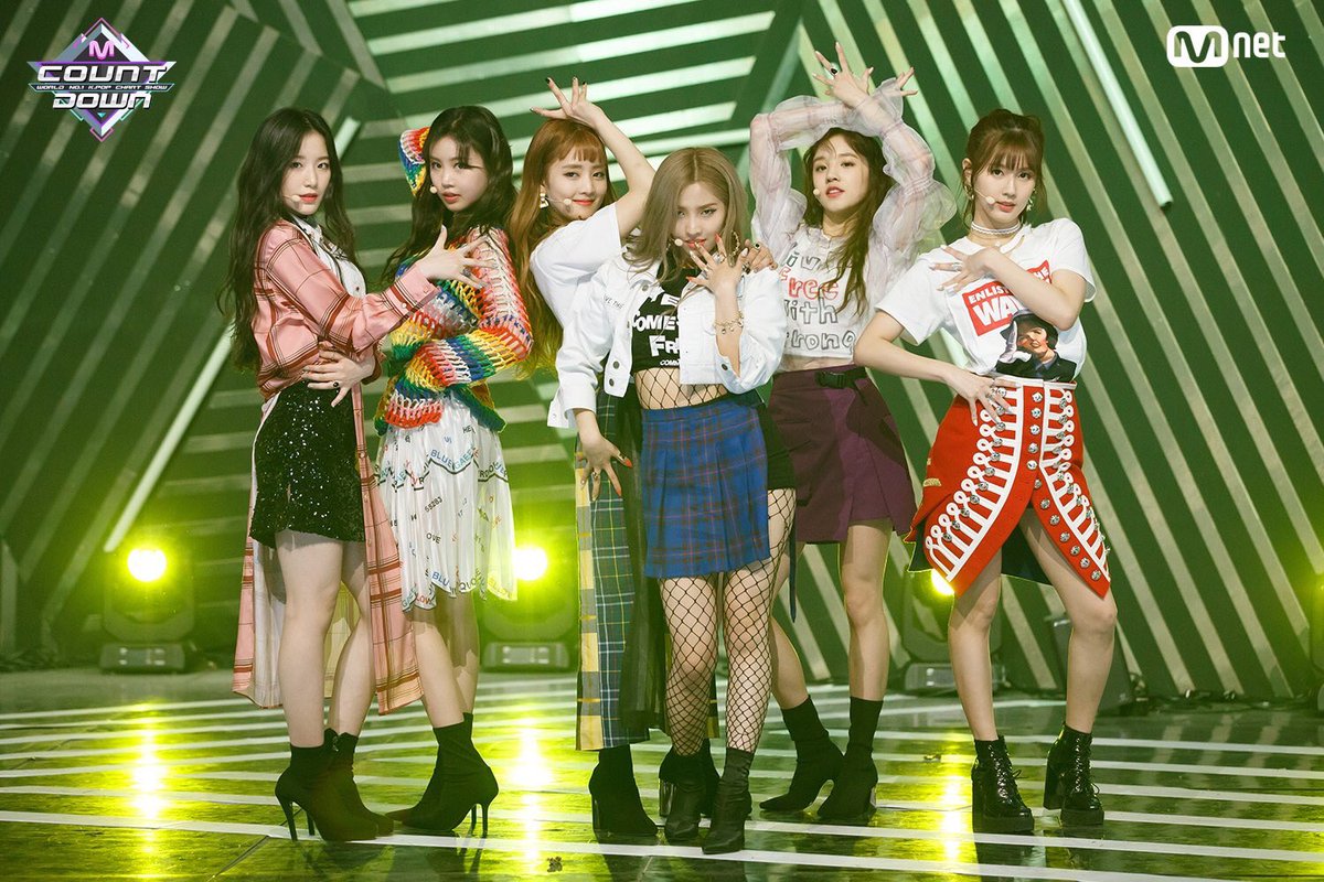 G I Dle Gidle On Twitter G I Dle G I Dle Latata Debut Stage On M Countdown Watch Here Https T Co Kd4gewohhk