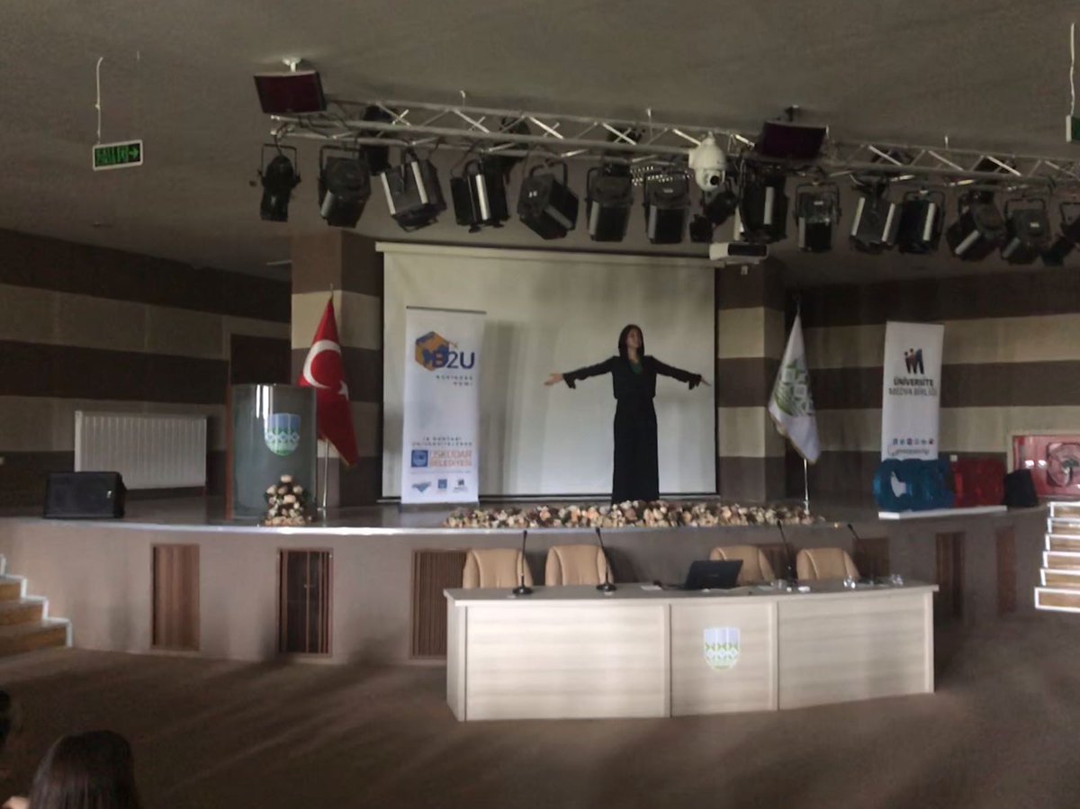 KBUEMK's tweet photo. Profesyonel Yönetici Koçu Hacer BÜLBÜL bizlerle.. #cie18 #stepstowardsfuture #kbüemk https://t.co/BQ0RNlaHpb