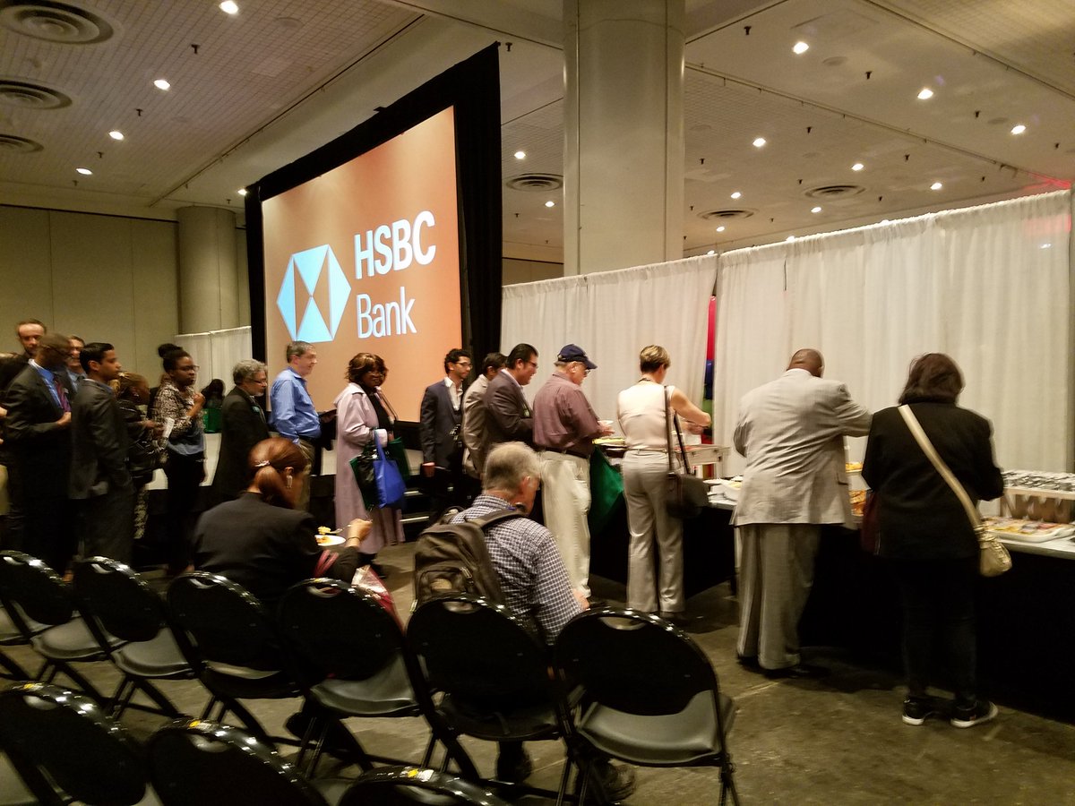 SmallBizExpos's tweet image. Full room and full bellies this morning! Thanks HSBC Bank for sponsoring the VIP Breakfast! #SmallBizExpo #NewYork #VIPBreakfast