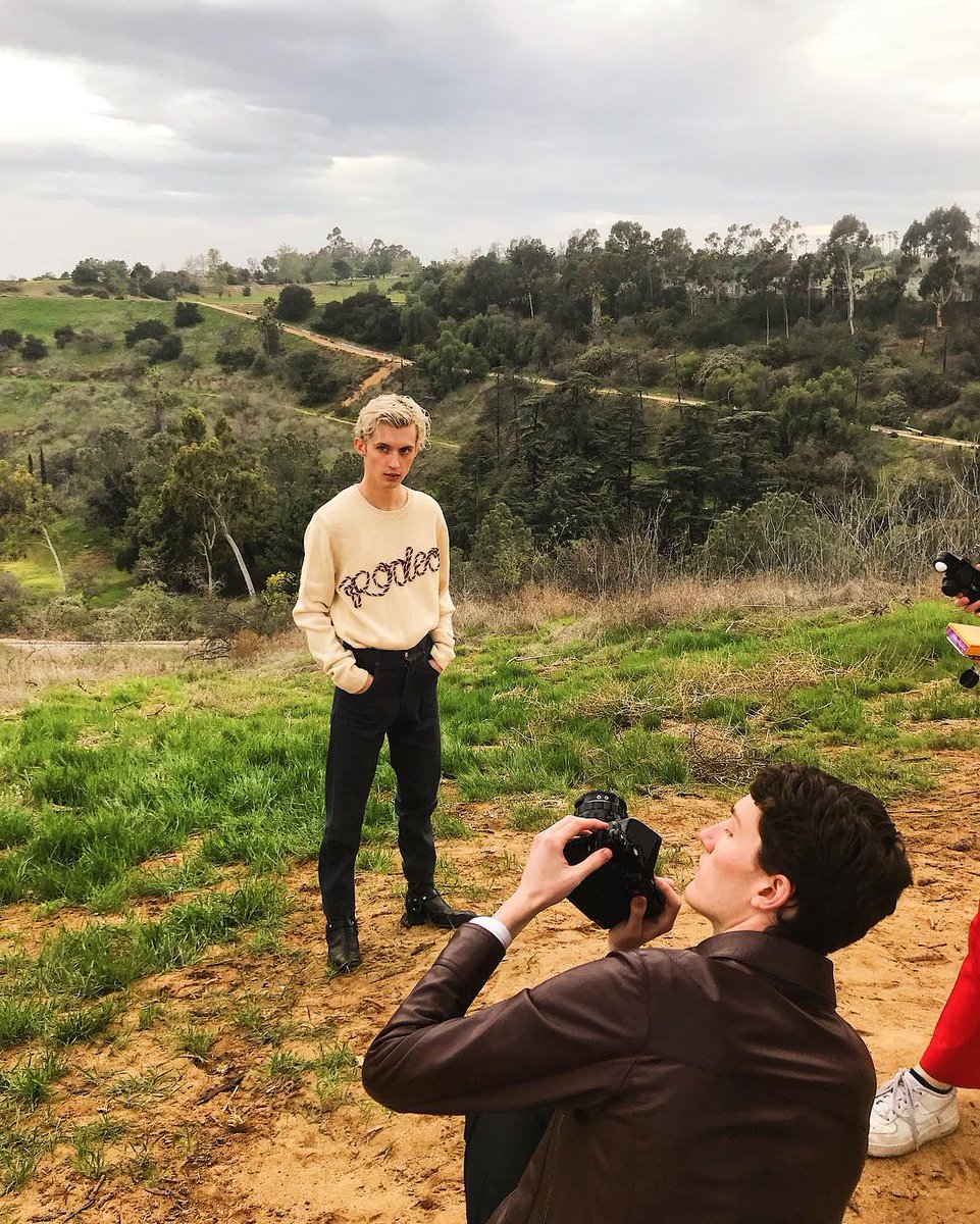 TroyeSivanArg's tweet photo. "COMING SOON: Troye x ASOS magazine πππΒ #asosmagazine" - (π·: frannybabb) https://t.co/og8rhUTbts
