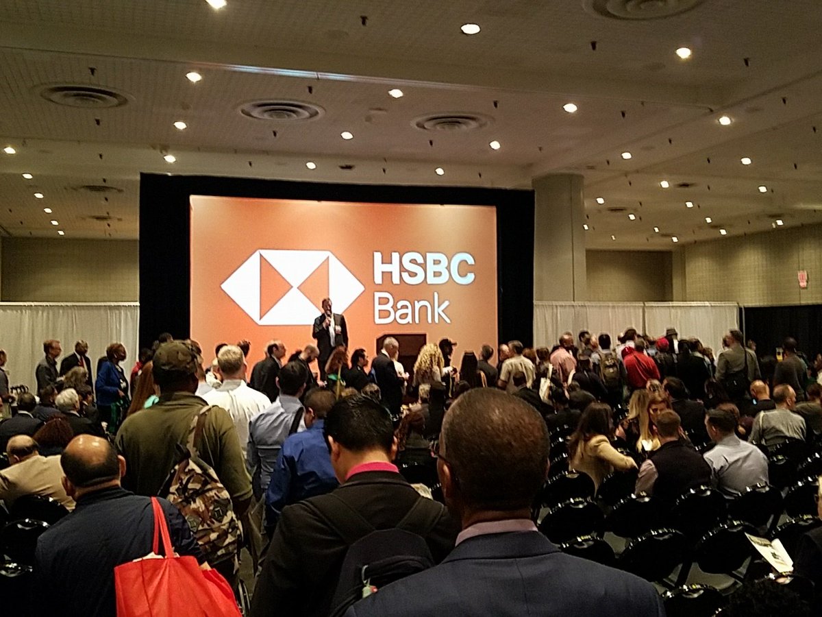 SmallBizExpos's tweet image. Full room and full bellies this morning! Thanks HSBC Bank for sponsoring the VIP Breakfast! #SmallBizExpo #NewYork #VIPBreakfast