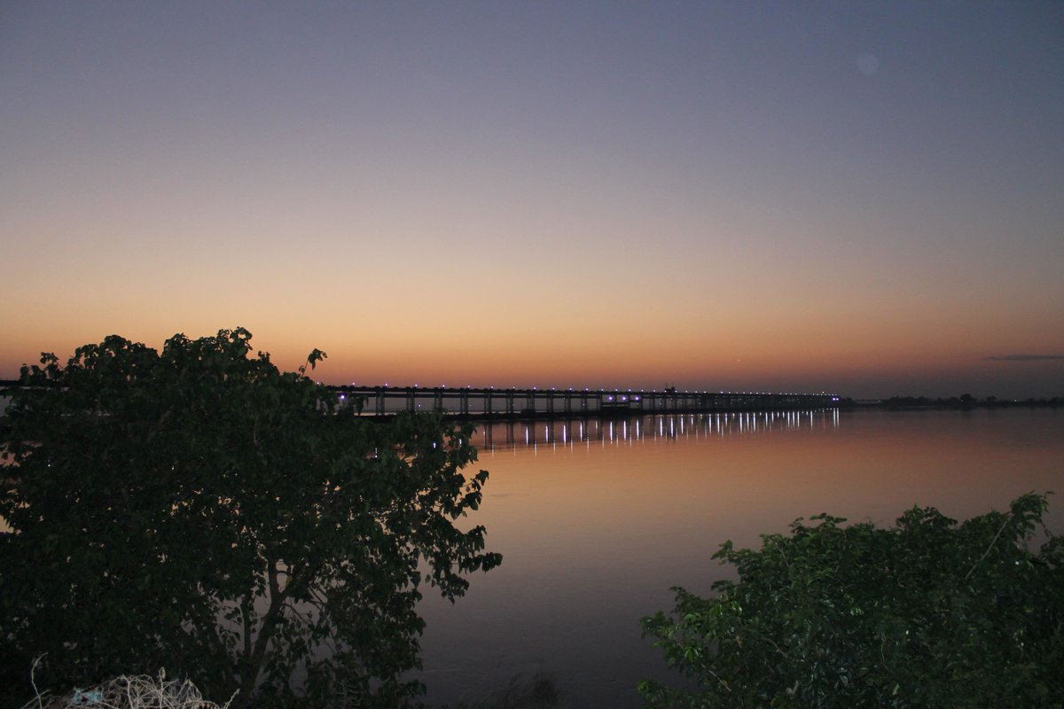 nepalartshop's tweet image. #latenightcrafting #makeallthethings #craftaholic #diymom
#feelingfolksy #feltballgarland #justacard #craftbuzz #craftymomma nepalartshop.com