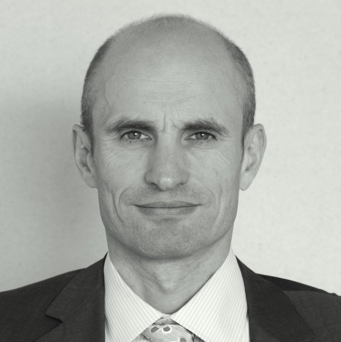 Y_PARC's tweet photo. Venez écouter Jean-Francois Thibaut, chef de programme Ergonomie du groupe Safran à RobotYx 2018 - le 1.06.18 @Y_PARC  #robotyx @SAFRAN 
Inscription https://t.co/ibkAzu92MC https://t.co/17JycosqOT