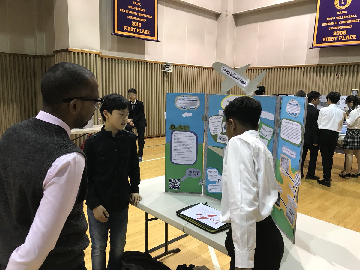 creigosa's tweet photo. Some #scienceknights pictures from tonight! So proud of our LS Ss! #KnightsRoK https://t.co/32EaHEe2X8