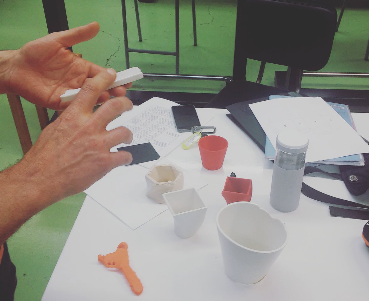 mzjosa's tweet photo. Impressió 3D com a recurs per a l'aprenentatge i eina amb profes de ceràmica, joieria i disseny de l'Escola d'Art La Industrial! 3mesos de #treballcooperatiu #peer2peer #3Dprinting descobrinents i creativitat al #FabLabLaIndustrial @crpeixample @XavierRosell @diba @consorciedubcn https://t.co/ofH1Cu1gGf