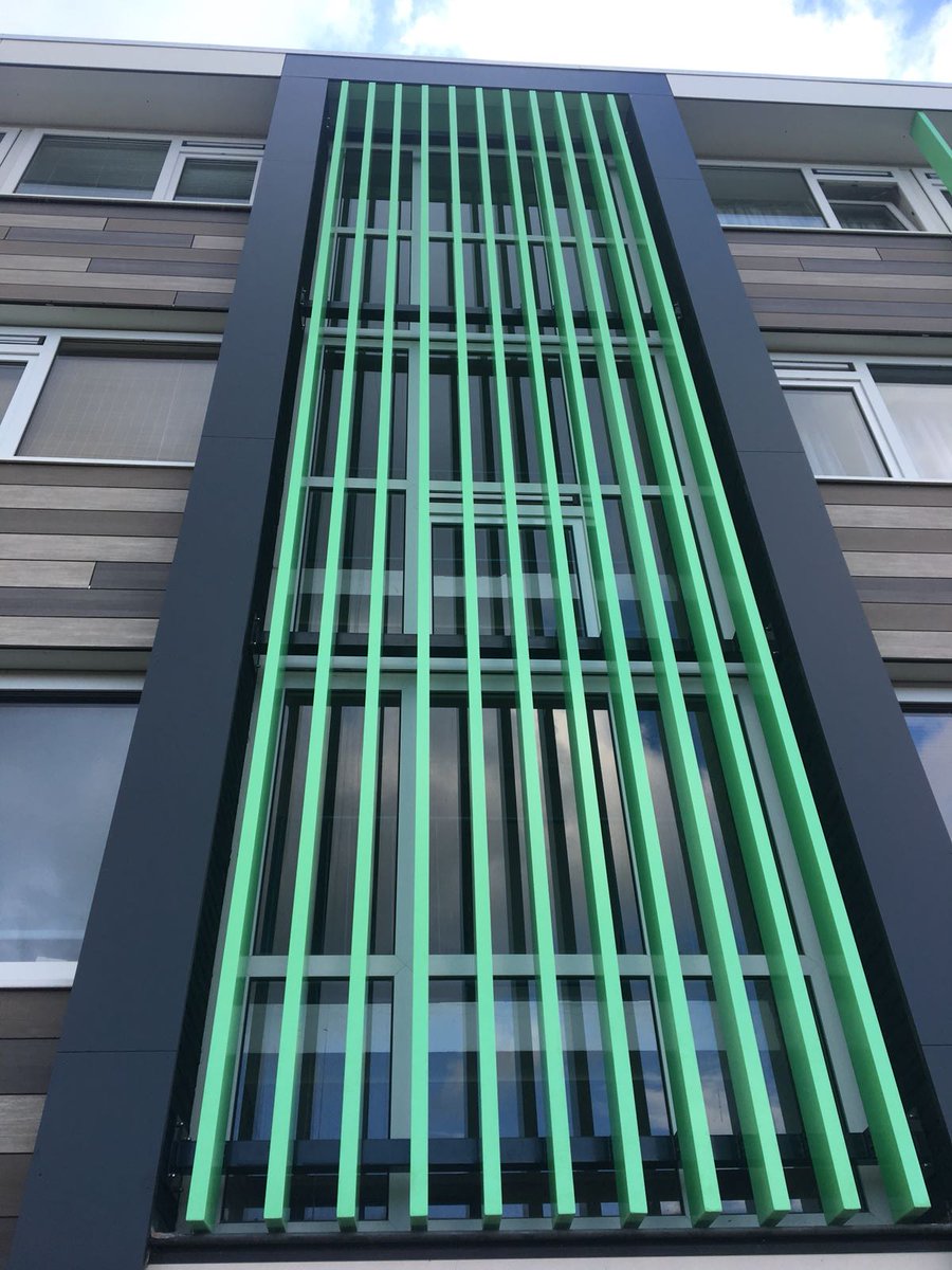 In Kampen worden momenteel de laatste werkzaamheden uitgevoerd. De 156 appartementen zijn aan de binnen- en buitenzijde flink verbeterd. De nieuwe uitstraling oogt fris! Bekijk het volledige project ook hier 
wijbengagroep.nl/projecten/wone…