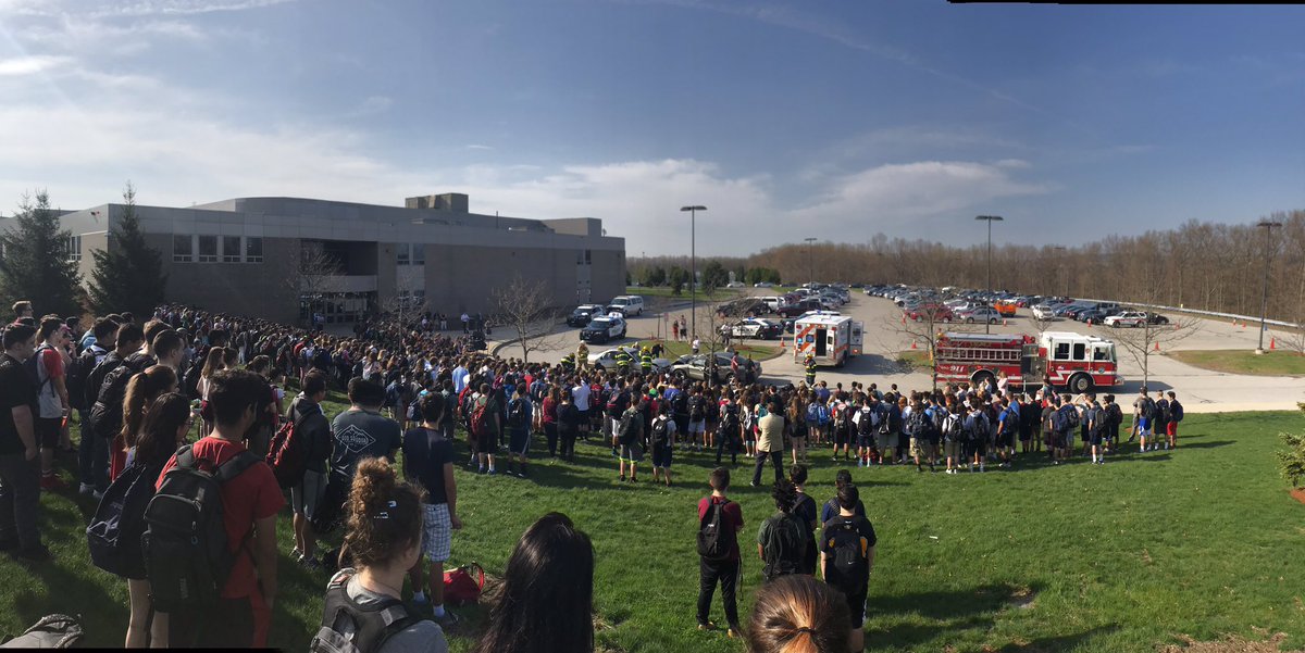 JeffLizotte33's tweet photo. Juniors and Seniors taking part in the mock accident. @SHSColonials @StuCo__SHS #Besafe #makegooddecisons https://t.co/O6p9Y68m67