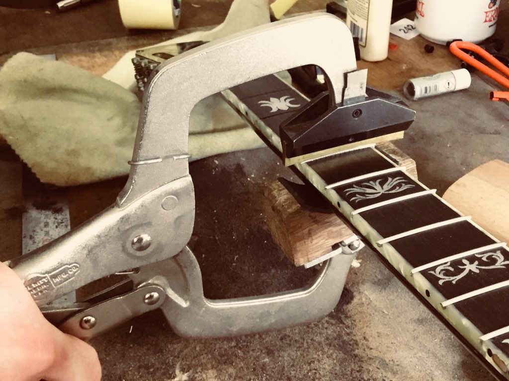 ESavoncelli's tweet photo. A standard vice/clamp with a few of my modifications and we have an easy tool for re-fretting! #camden #dontfret #luthier #guitar https://t.co/dUQK7LJckt