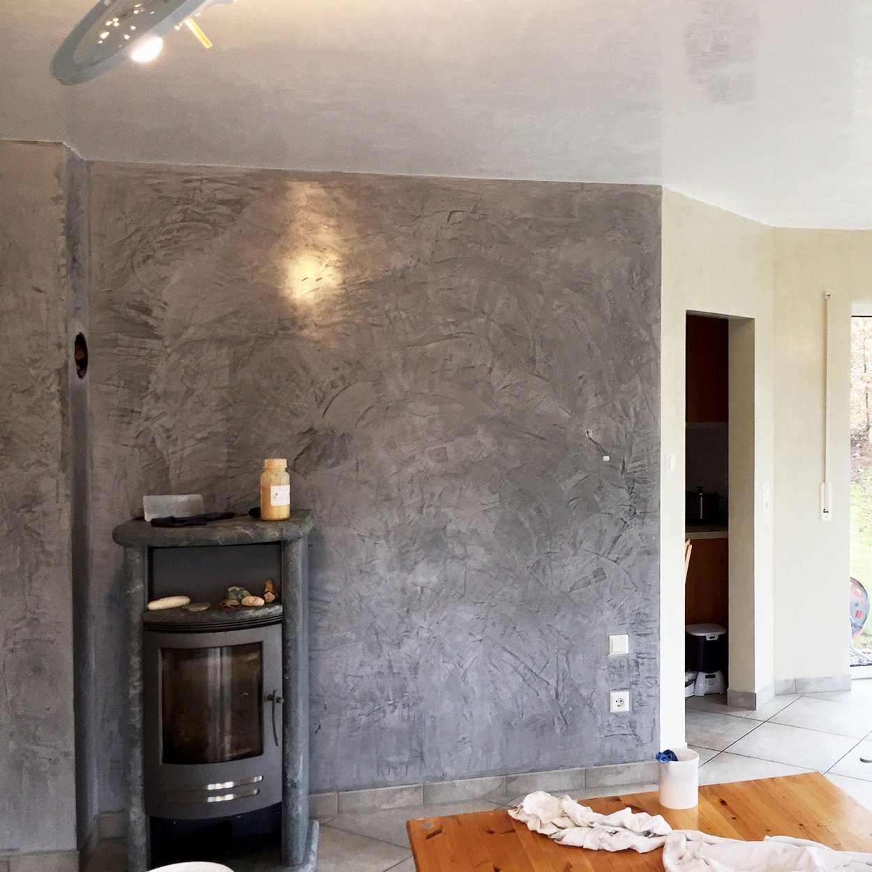 Декоративная штукатурка под гранит для внутренней отделки стен