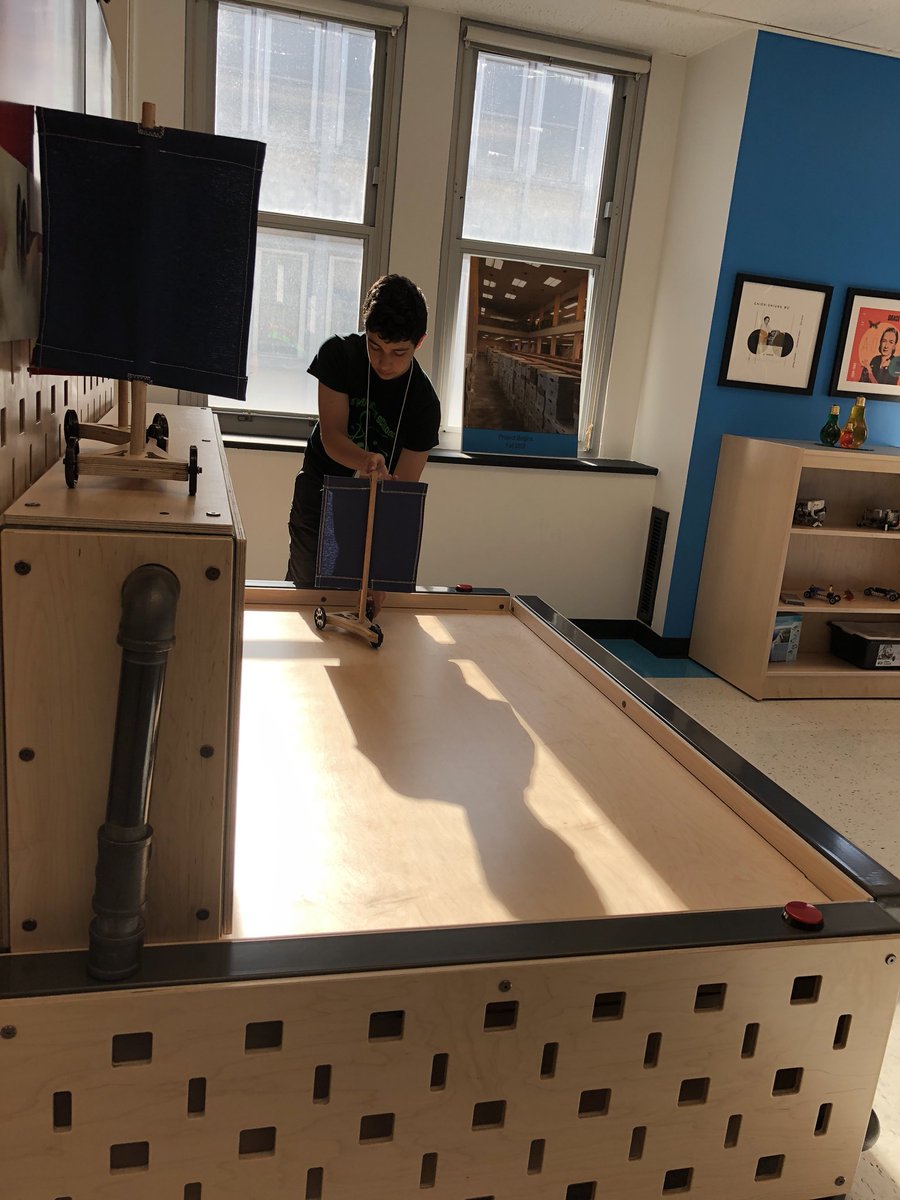 CSD31SI's tweet photo. Gearing up for our High School Mathematics Tournament! Students exploring our #BPHoS exhibits before the tournament begins ➕➖➗✖️ #inspireD31 @HeyNowJO @siadvance @DOEChancellor @NYCFIELDSUPPORT @NYCSchools @District31R https://t.co/ypHH9wBuU4