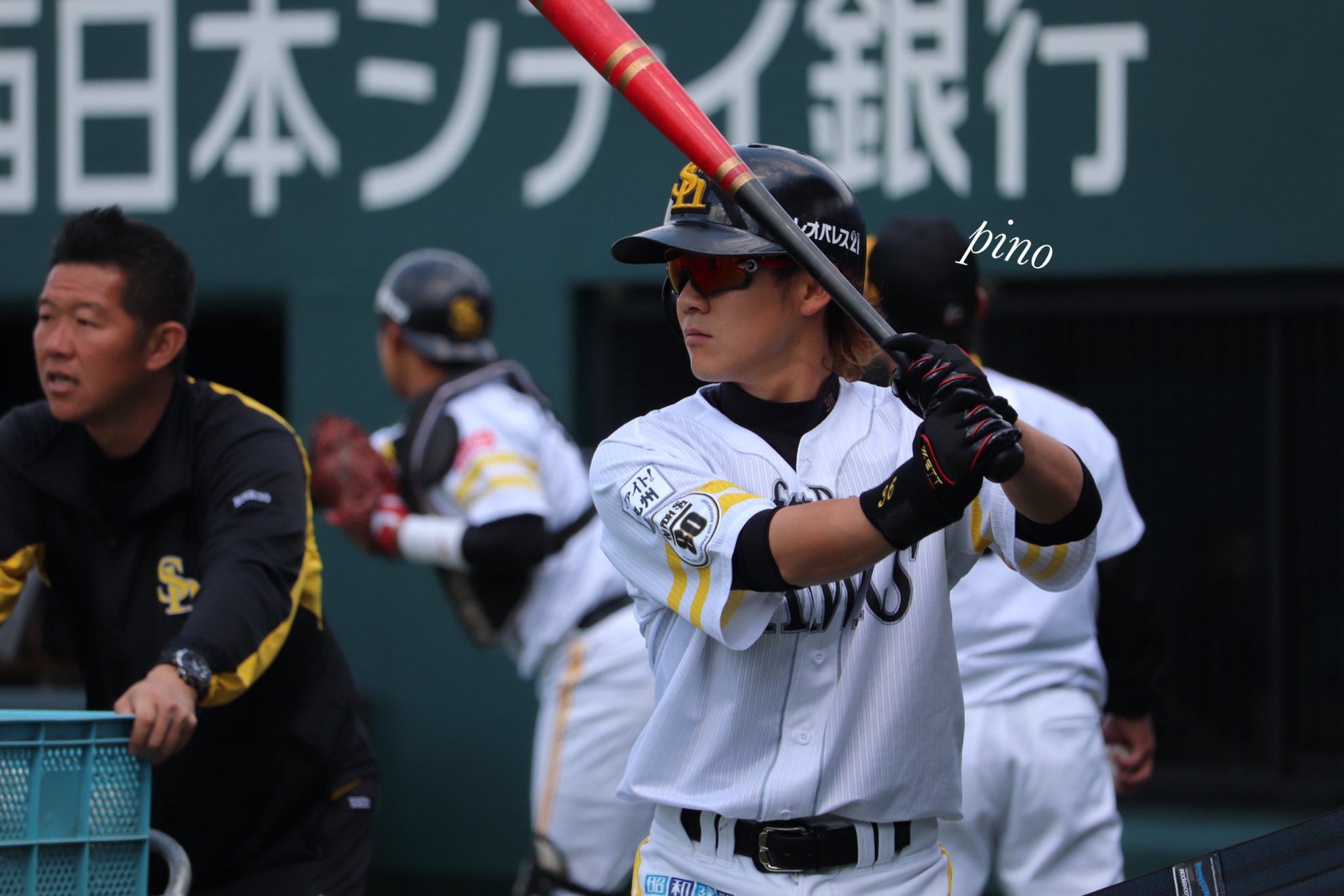 ぴのさん 牧原選手with星野順治さん 18 5 3 タマスタ筑後 牧原大成 星野順治 T Co Kllglv1sy8 Twitter