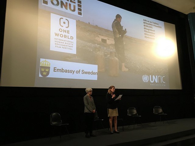UNRIC_SE's tweet photo. Fantastisk #FNbio (@CineONU) &amp; debatt igår i Bryssel med skakande dokumentären #TheDeminer av @hogirhirori i samarbete med Sveriges ambassad &amp; @AmbHahnEnglund.
Minröjaren #Fakhir: "Om jag misslyckas är det bara jag som dör. Om jag lyckas, räddar jag många människors liv". #minor https://t.co/4rGb7LErO0