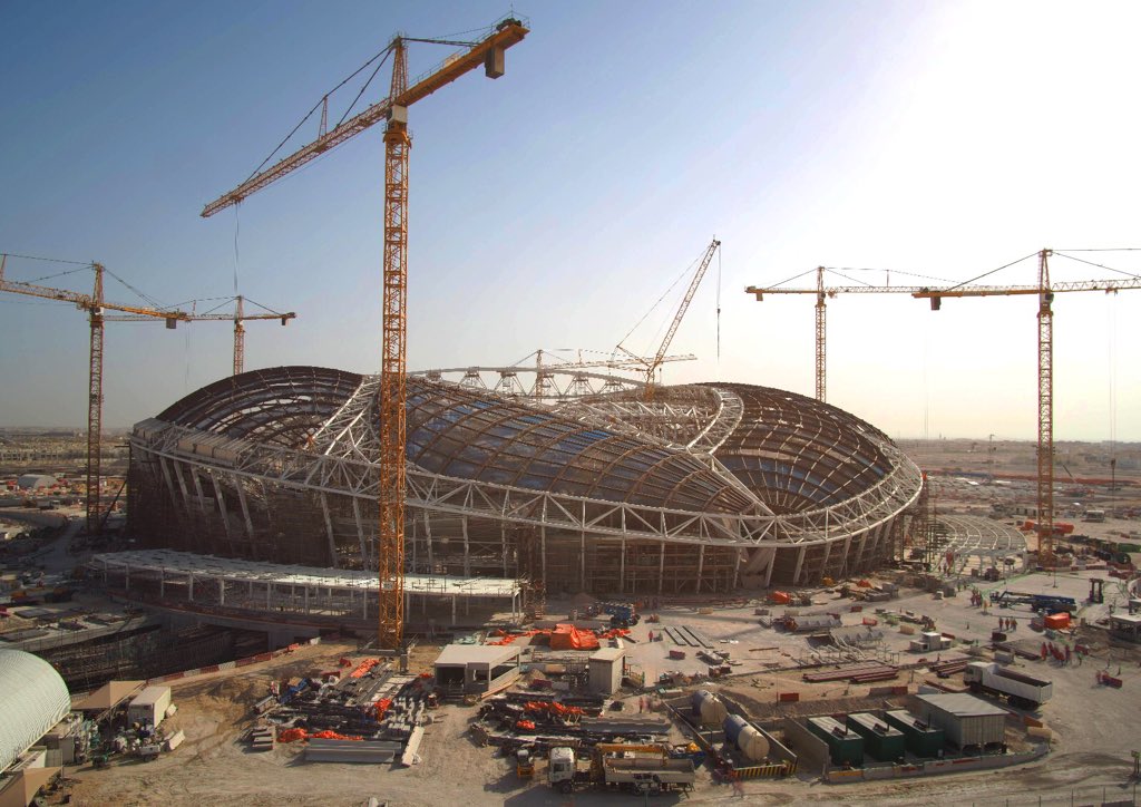 roadtoqatar's tweet photo. This is what Al Wakrah Stadium looked like this morning 😍💫 #Qatar2022 https://t.co/poN387eNhZ