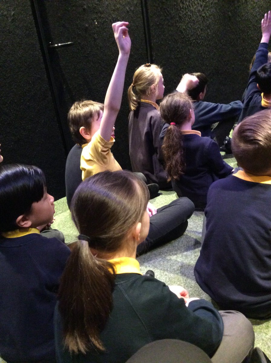 Stantclayton's tweet photo. As part of Health Week, the children have been visiting the #lifecaravan and taking part in sessions about making positive health and lifestyle choices. Year 4 met #HaroldtheGiraffe 🦒 and learned about their 'wonderful bodies' @csptsa @CatholicEdLeeds @EduBradford https://t.co/UMwO3vdDIi