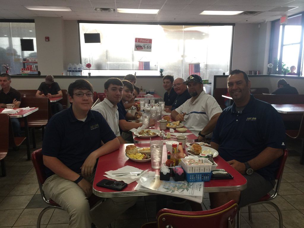 Jkinchen93's tweet photo. #srbreakfast. Focus up with a little #grandlamgrits #errorfreeeggs #touchemalltoast #buntemoverbacon and #hangemhashbrowns https://t.co/Kcgvpeh2c3