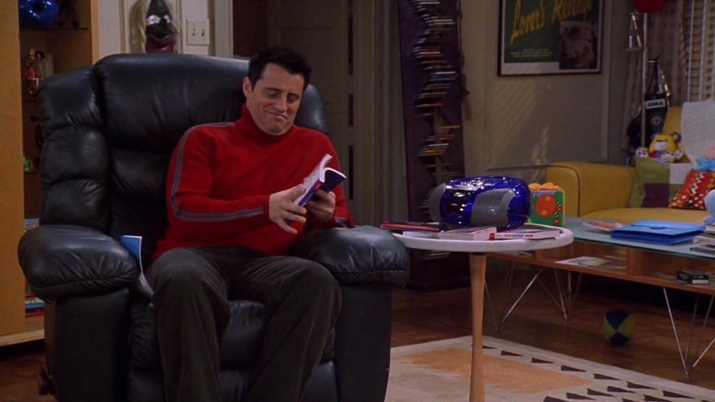 FriendsReruns's tweet photo. FRENCH TAPE: Un, deux, trois, quatre, cinq.
JOEY: Un, blu, bla, flu, flenk.
TAPE: Good job.
JOEY: Thank you! https://t.co/x24sNMxJbY
