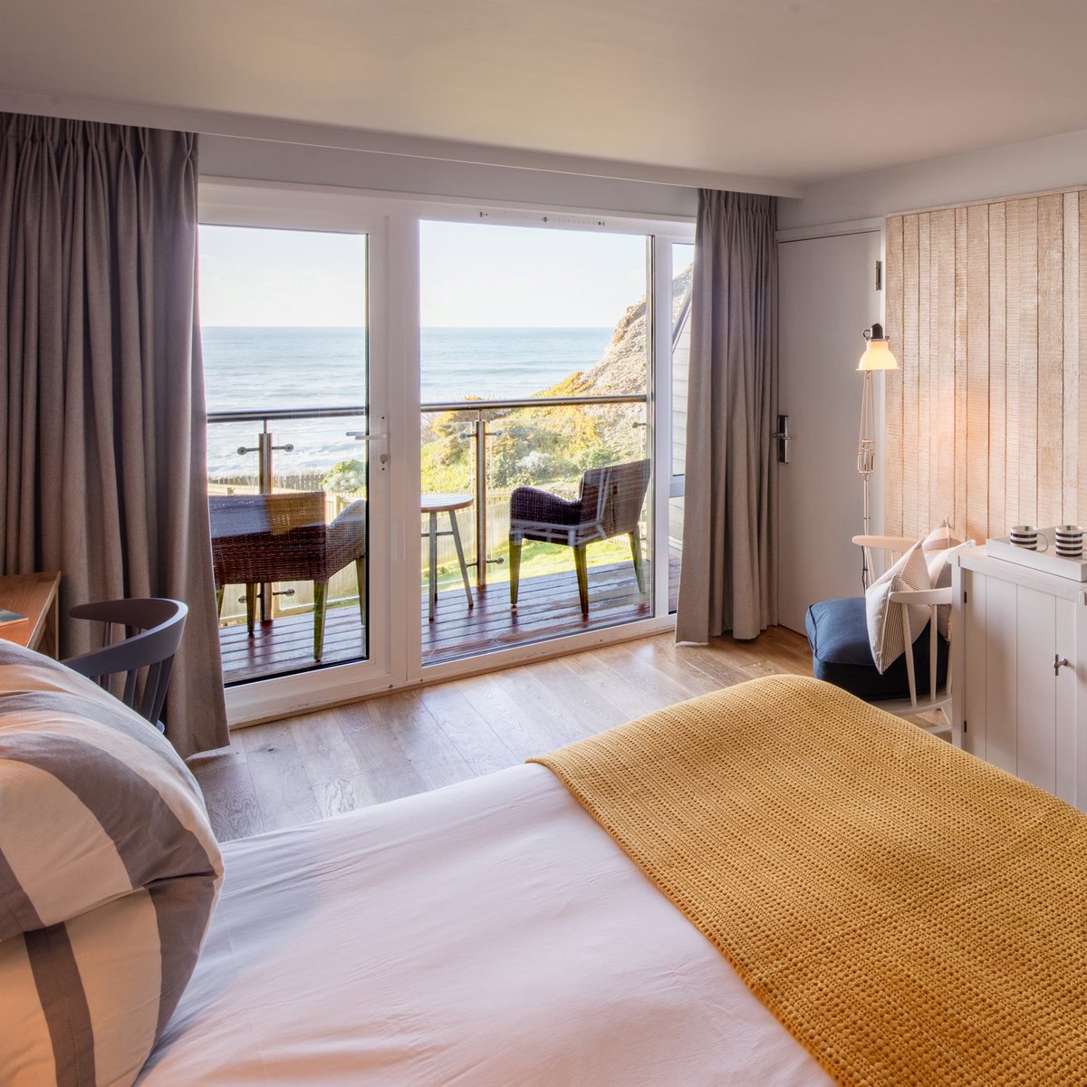 WatergateBay's tweet photo. Book now, get to the beach this week. The weather in Cornwall is looking warm and sunny and we have rooms available tonight and Friday this week, then Monday and Tuesday next week. From £160 a night: https://t.co/XQdPDX4XXE

#beach #gettothebeach #cornwall #northcornwall https://t.co/k59Ec3JqAL