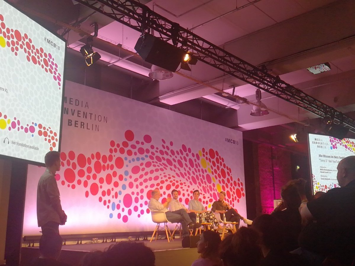 stugamac's tweet photo. Wir hören @HaraldLesch bei der #mcb18 zu. Stressbewältigung durch #YouTube auch bei #TerraX https://t.co/1hEXCDkikB