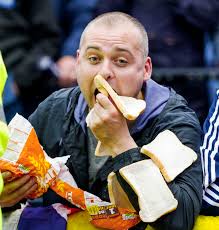 BillysSilly's tweet photo. 'member when the huns engaged in various bread themed theatrics in honour of their messiah, Mark 'Magic Hat' Warburton? He was going to put Rangers back on top and Timmy back in his place. Didn't quite work out that way though... What an odd bunch. https://t.co/JNcTwbCXkZ
