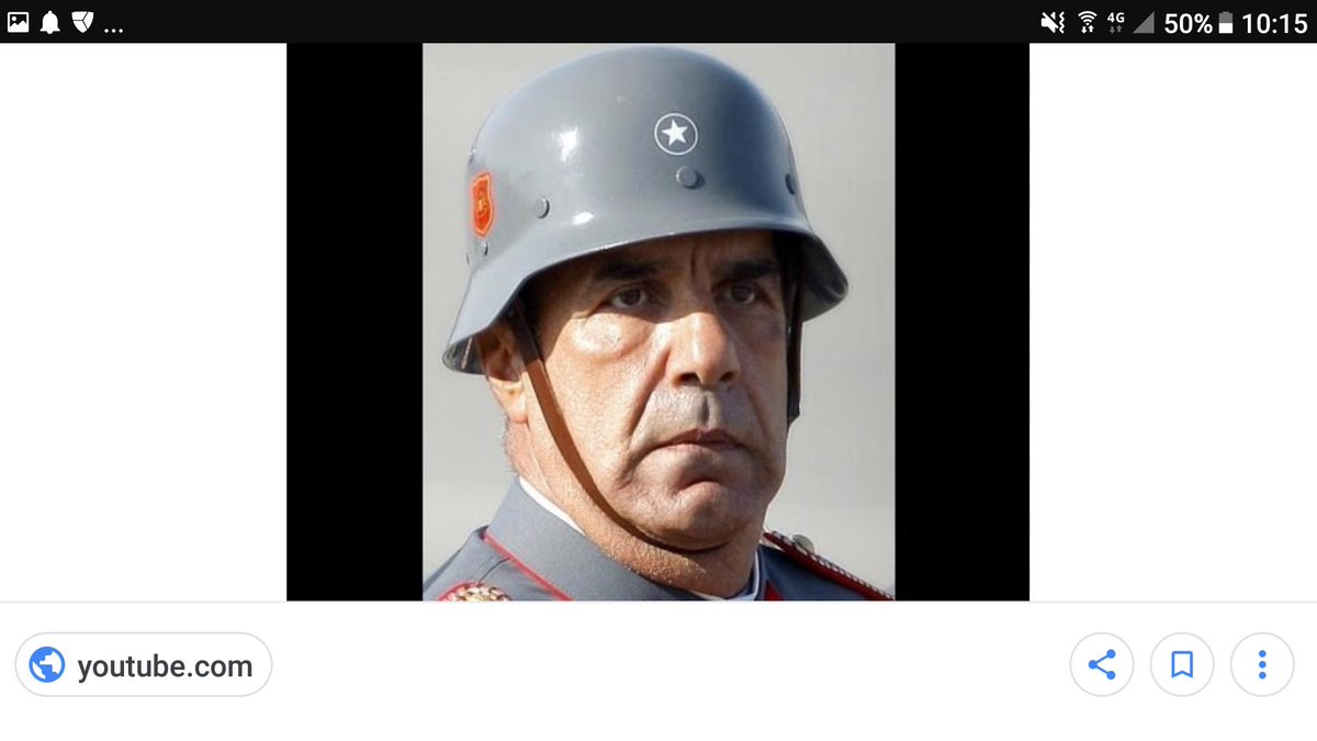 ossandonl's tweet photo. El "Soldado Weas", listo para viajar a Malasia en misión secreta de rescate de nuestros compatriotas.
#lamañana #tumañana #bienvenidos13 #juernesmbd https://t.co/1lYH0TNbfU