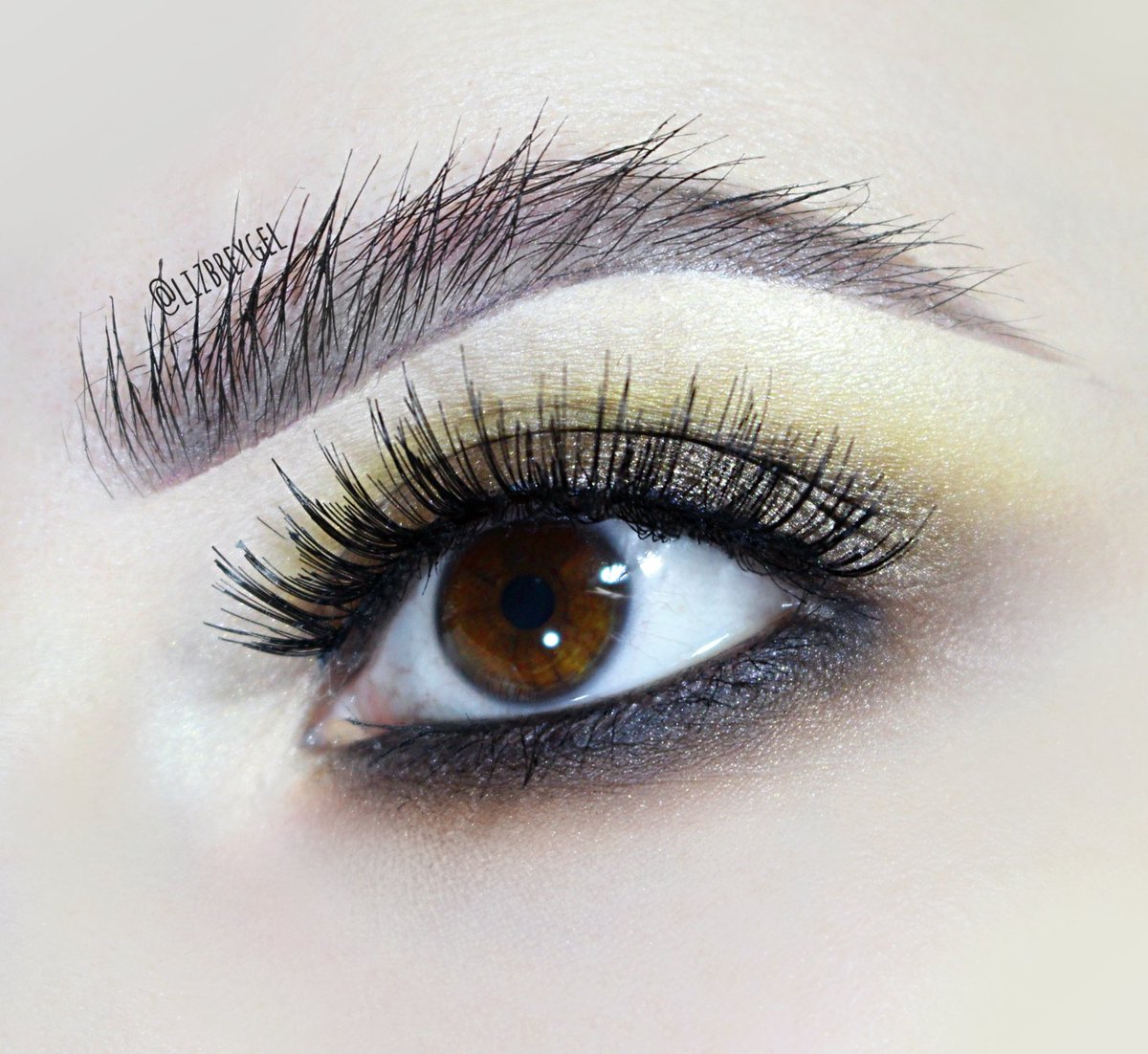 melanfolia's tweet photo. Fluffy Eyebrows
More makeup looks on my #Instagram -> https://t.co/cFF1qUahLa
#makeup #beauty #bbloggers #beauyblogger #beautychat #fblchat #fblogger #bloggergate #eyemakeup https://t.co/UnXhYnU25m