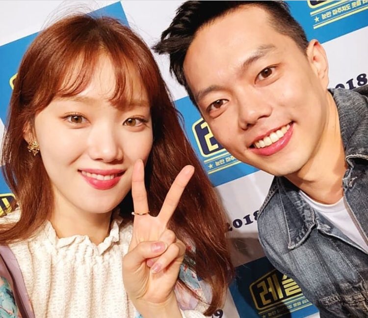 ➿ 180503 dmsuddid_0726 IG ・・・ . 오빠랑 재서랑 #레슬러 보러갔는데 끝나구 유해진,김민재,이성경 옴.. 재서가 김민재보구 아이돌보다 잘생겼다며~ㅋ...