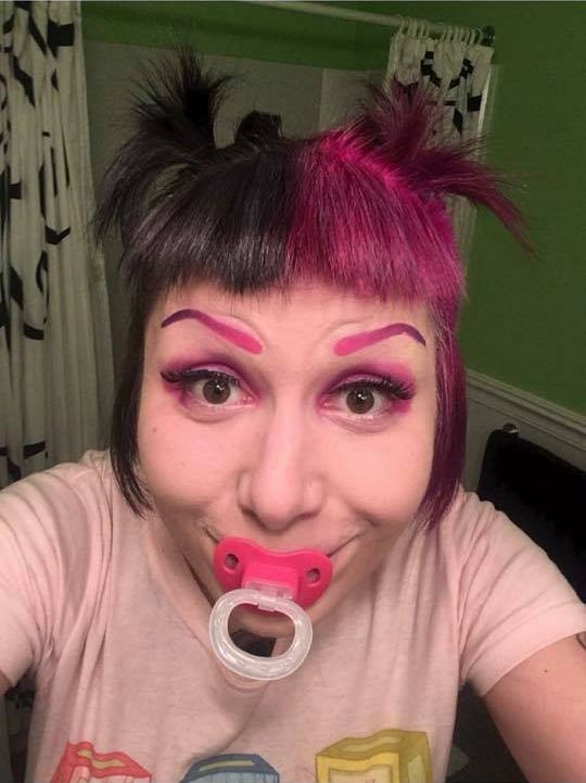 bosshogs_bitch's tweet photo. @MelanieLBBH i was your biggest fan!!! for like a month!! look i even dyed my hair for you! i luv yew! #abbybrown #ddlg #melaniemartinez #pacifier #pacifyher #halfblack #halfpink #AMA #biggestfan #twinies https://t.co/jWY4QXuBNF