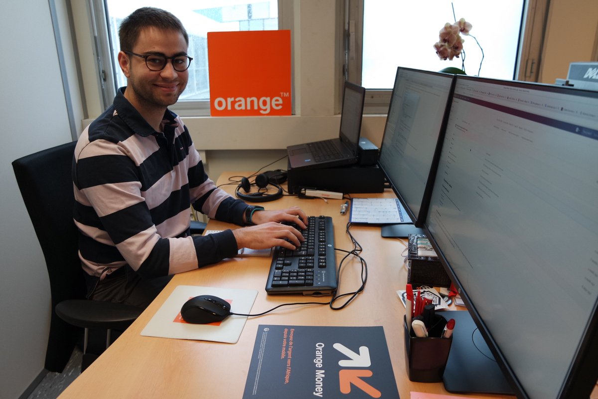 etiennedaspe's tweet photo. #MonJobChezOrangeCest de développer le transfert d'argent international depuis le mobile de manière sécurisée et interopérable ! #OrangeMoney @Orange #Lab #Caen @OrangeNormandie. Rencontrez-moi au #HelloJobs le 17 mai à @Caenlamer. https://t.co/5nu969Y1o7  cc @Loicthomazo https://t.co/aIhgTh0rzs