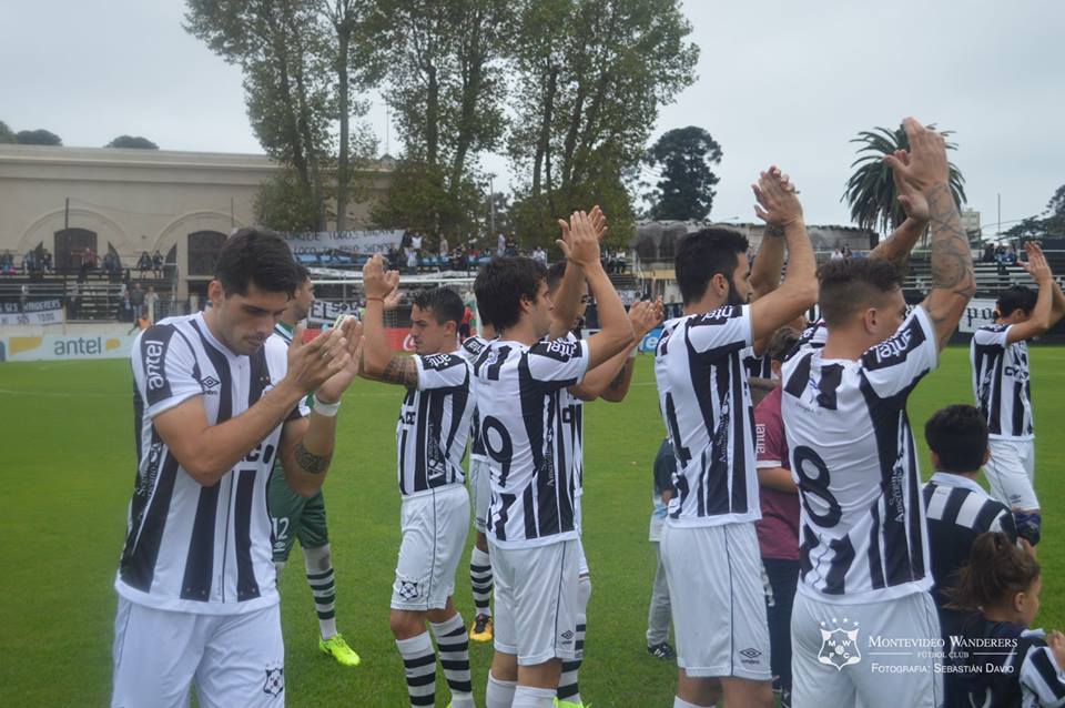 WanderersUy's tweet photo. #VamosBohemios ⚫️⚪️ https://t.co/1tSk4K7wco