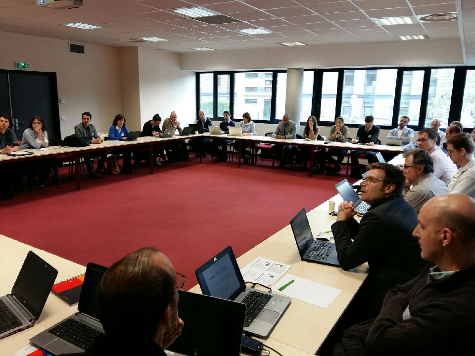 InnovAlliance_'s tweet photo. Ils sont nombreux aujourd'hui pour l'atelier #Agroécologie ! #agronomy #ecologie #terralia #innovation #cerealesvallee #viameca #numerique https://t.co/egjhmBuUpH