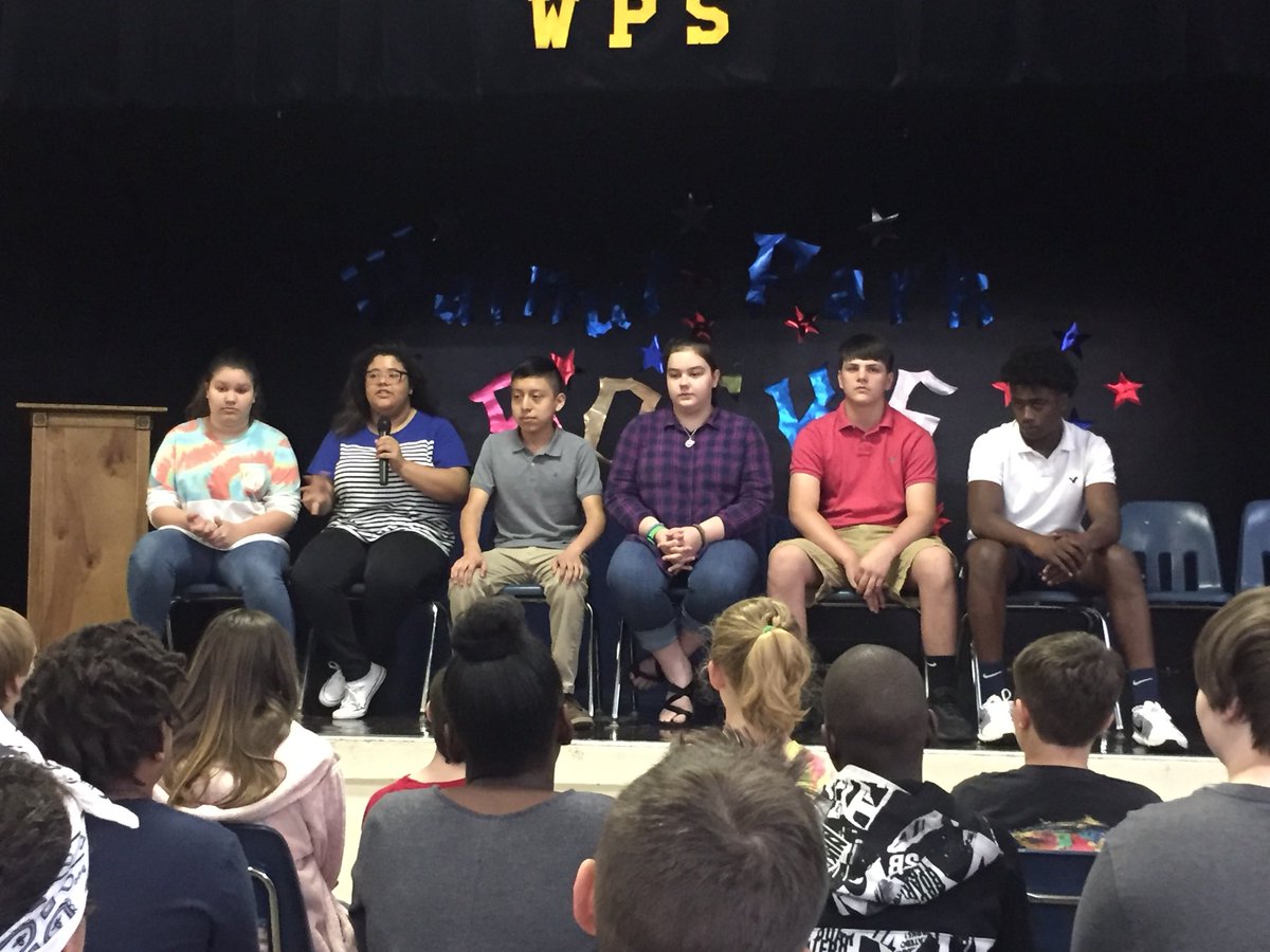 Our 5th grade enjoyed having Walnut Park Alum coming from Emma Sansom this morning to talk with them bout middle school!  <a href="/kwoods2468/">kwoods</a>  <a href="/gcstitans/">Gadsden City Schools</a> <a href="/EmmaMiddle/">Emma Middle</a> <a href="/wpeslib/">Walnut Park Library</a>